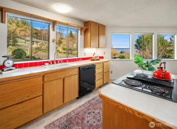 Almost 180 degree views from the main level.