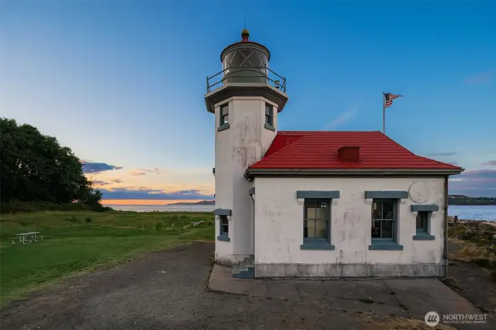 The Point Robinson lighthouse has been in service since 1885. It is the favored spot to see Orca pods as the swim by the island.