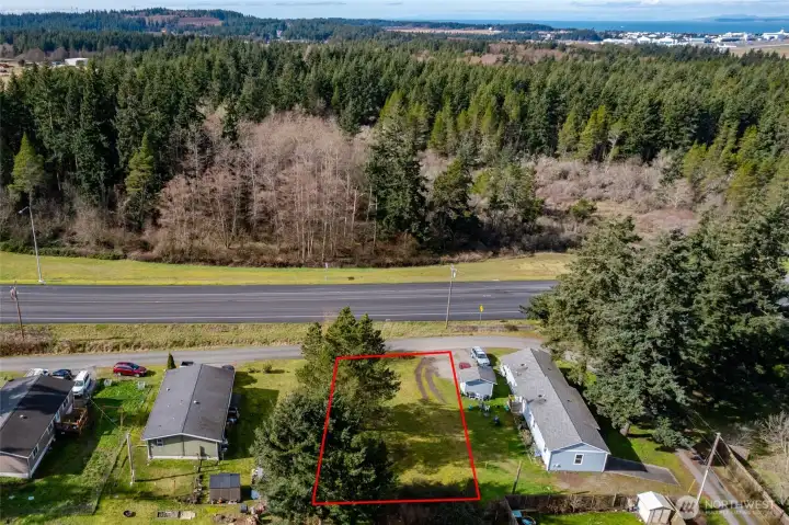 Easy commute to NAS Whidbey!