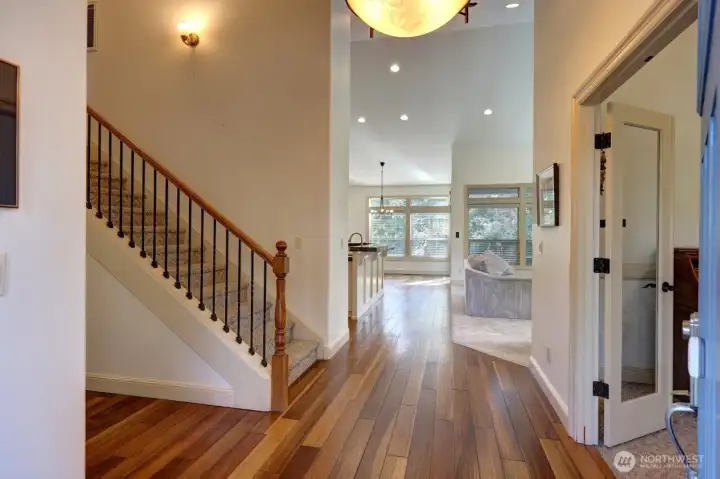 Walk into a grand entrance, beautiful hardwood flooring,