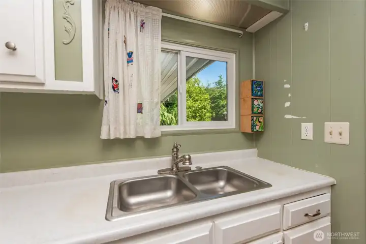 Kitchen sink Kitchen sink