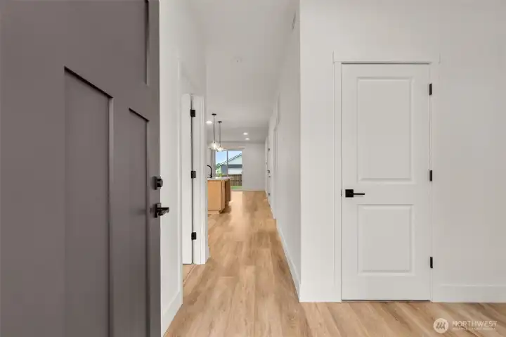 Entry way w/coat closet and plenty of space
