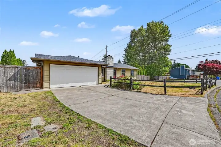 Opportunity awaits in this 3-bedroom, 1.75-bath home offering 1,420 square feet in a convenient Kent location.