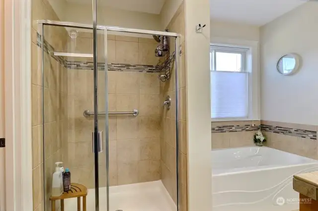 Shower & Tub in Primary bathroom