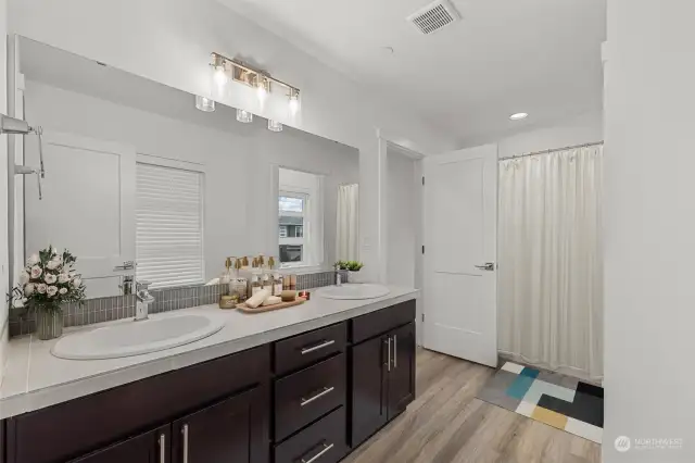 Jack and Jill bathroom on upper level *virtually staged*