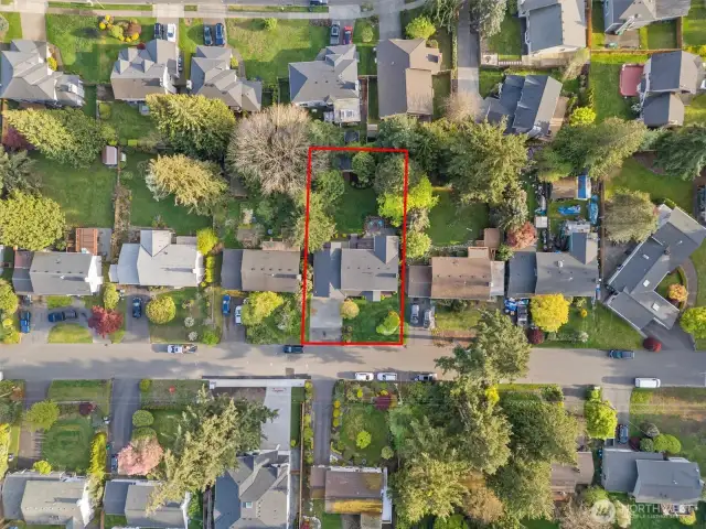 Aerial view of home. Red lines are approximate.