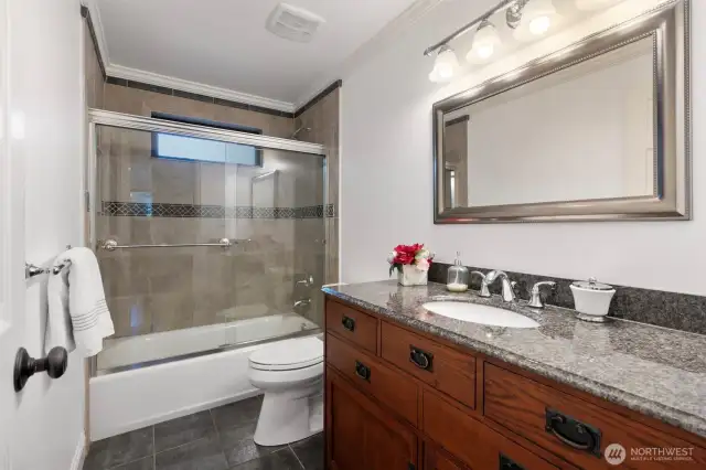 Main full bath.