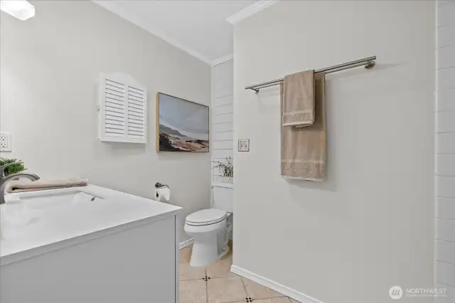Guest Bathroom