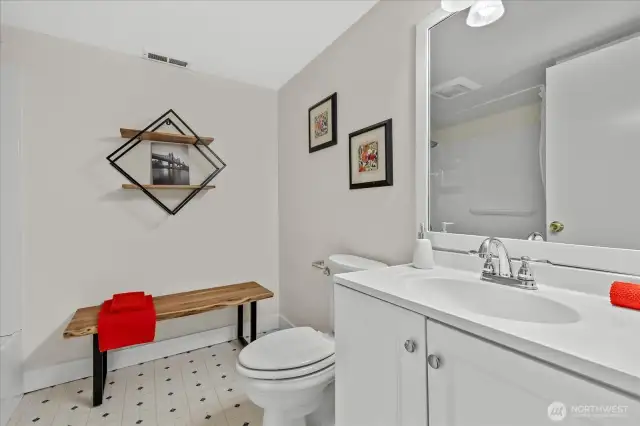 Guest Bathroom 2
