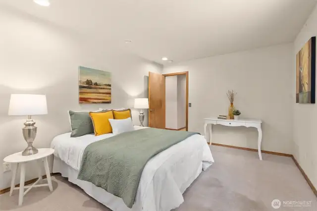 Main floor primary suite.