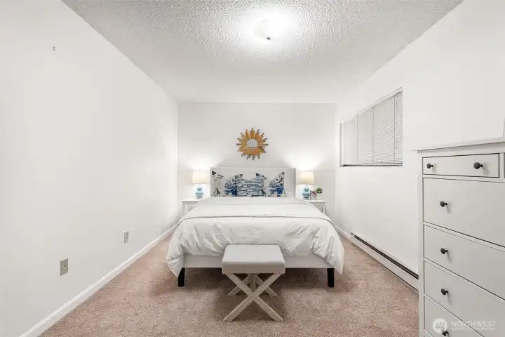 Primary en-suite bedroom