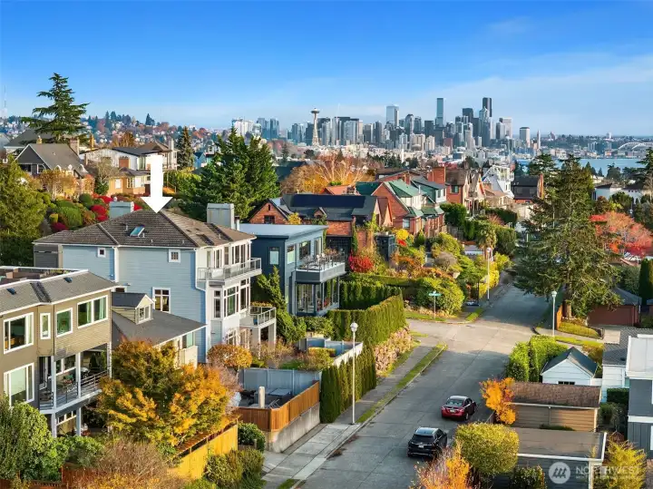 Wonderful proximity to the city and views of Mt Rainier.