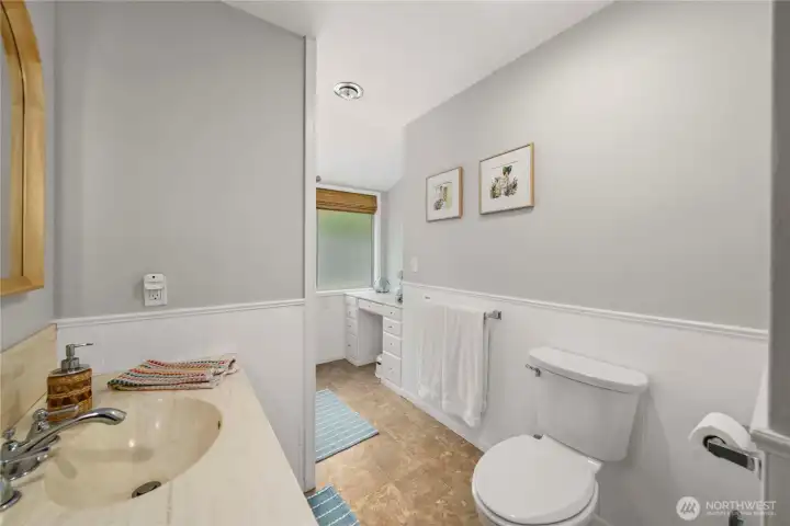 Full guest bath on the main level