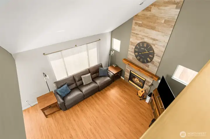 Wonderful vaulted ceiling, view from second floor