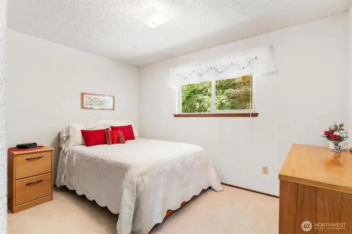 Well-sized second bedroom, perfect for guests or a home office. Well-sized second bedroom, perfect for guests or a home office.
