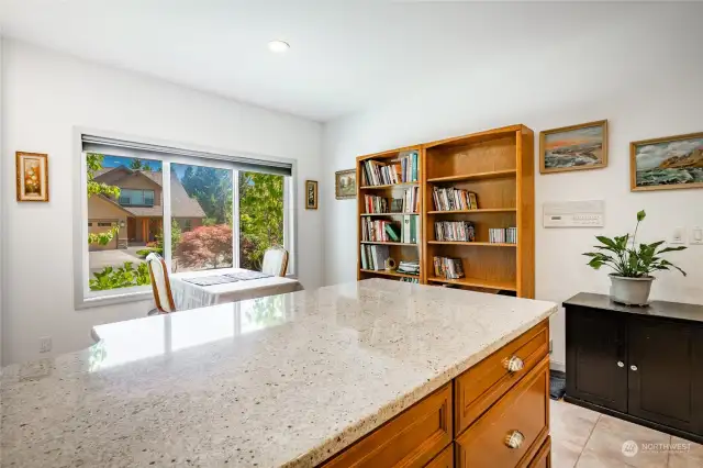 Eating space next to kitchen.