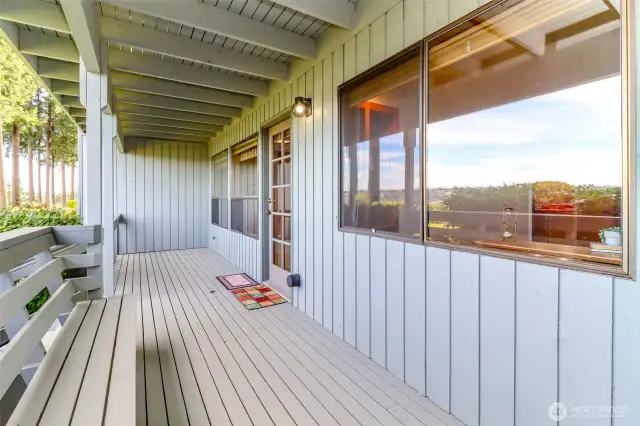 Lower Deck