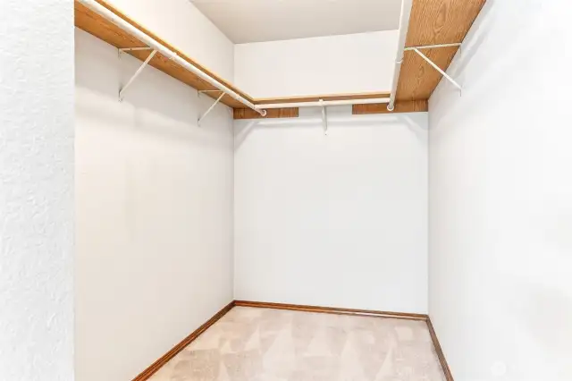 Walk-in Closet
