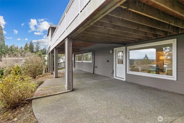 Year round outdoor living, just add heaters!