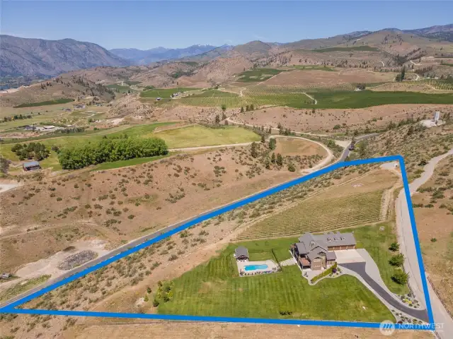 Approximate property boundary