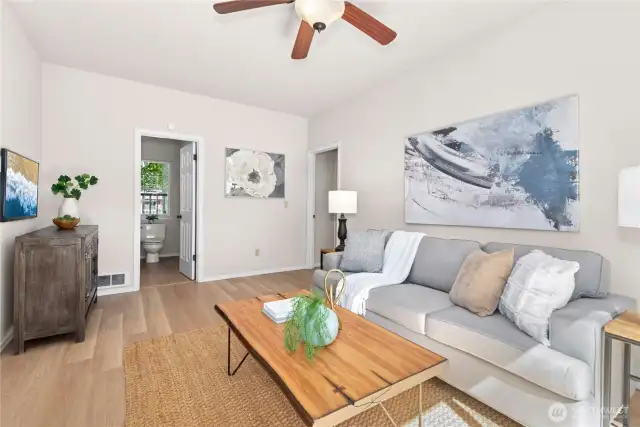 Bonus/TV room.