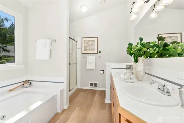 5-peice primary bathroom.