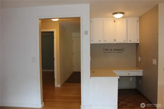 Nook around corner from entry