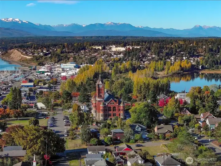 Couldn't resist including this picture of our glorious little town.  The magnificent building with the clock tower is the Jefferson County Courthouse.  Enjoy!