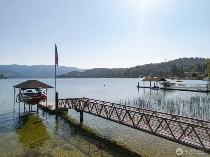Fantastic new dock & lift .