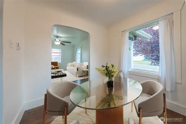 This photo has been virtually staged