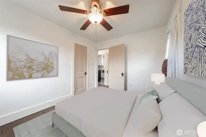 This photo has been virtually staged