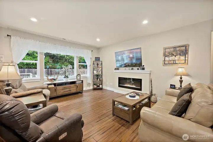 Living Room with cozy propane fireplace