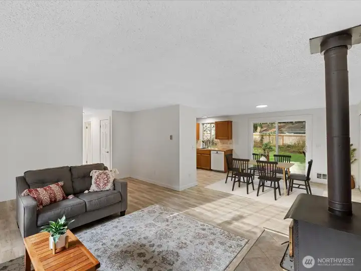 Virtual staging in dining room.