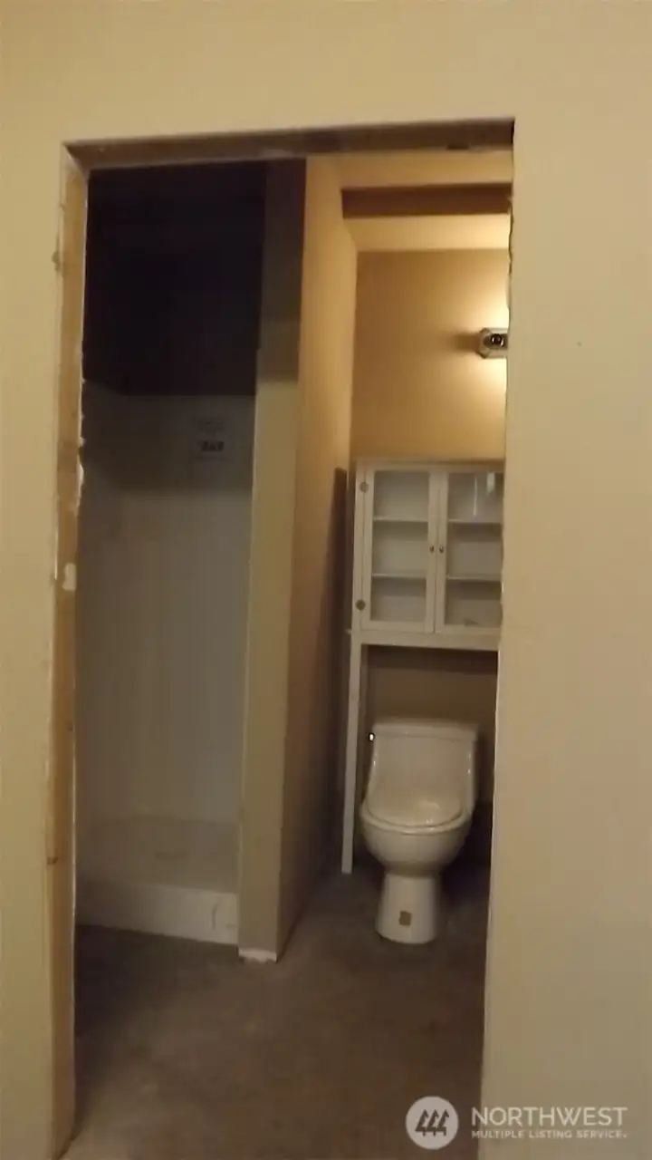 ADU gararge 3/4 bath
