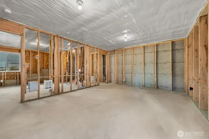 Photographs are for illustrative purposes only. Features, finishes, interior/exterior colors, landscaping and floorplan shown may vary from actual homes built