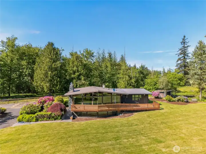 Perfectly situated on lot to take in all the views!