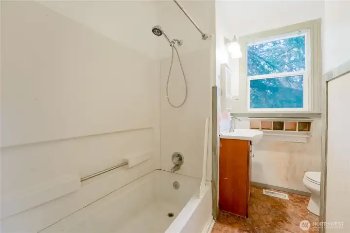 Main floor full bath