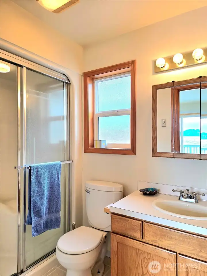 Primary 3/4 Bath