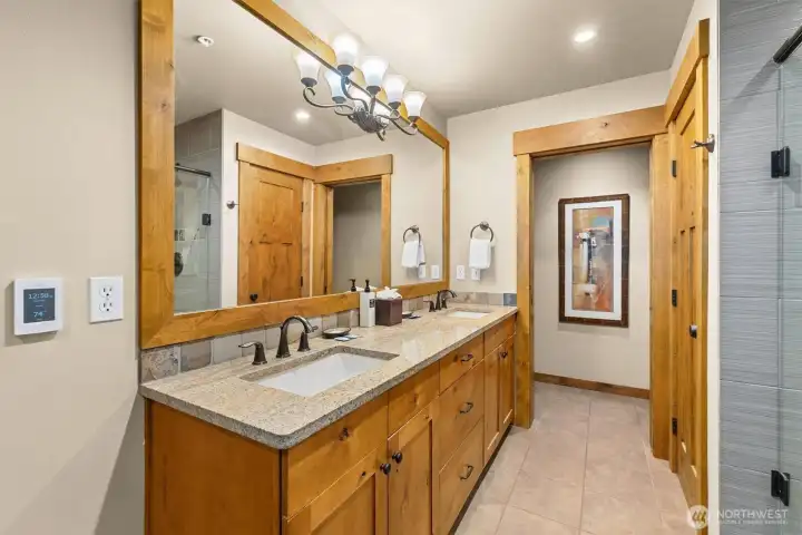 Dual vanities allow you to spread out