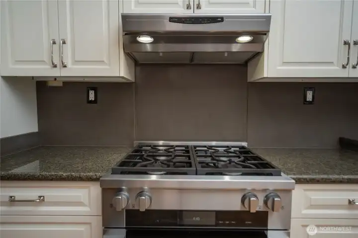 Gourmet kitchen with Miele gas stove
