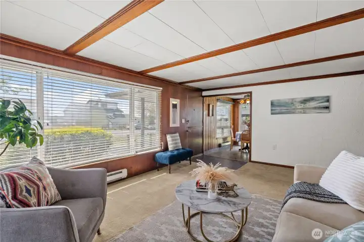 1209 Wheeler St S, Tacoma, WA 98444-3843