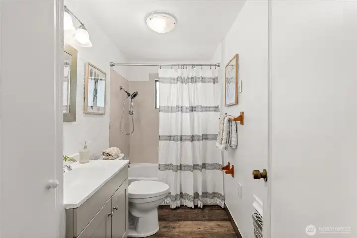 1209 Wheeler St S, Tacoma, WA 98444-3843