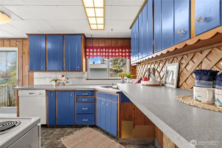 1209 Wheeler St S, Tacoma, WA 98444-3843