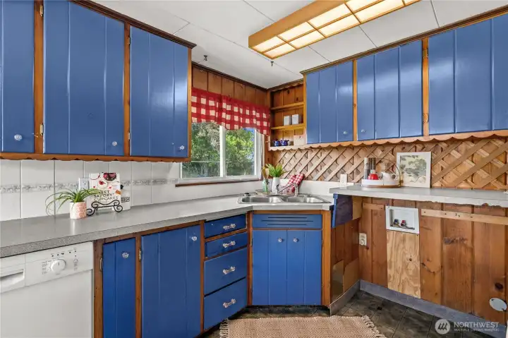 1209 Wheeler St S, Tacoma, WA 98444-3843