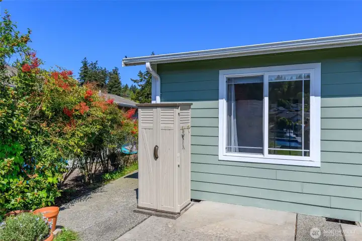 One of 2 storage sheds that stay