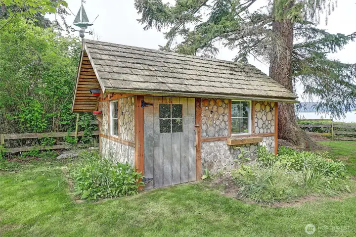 Seller built Artesian Garden Shed...