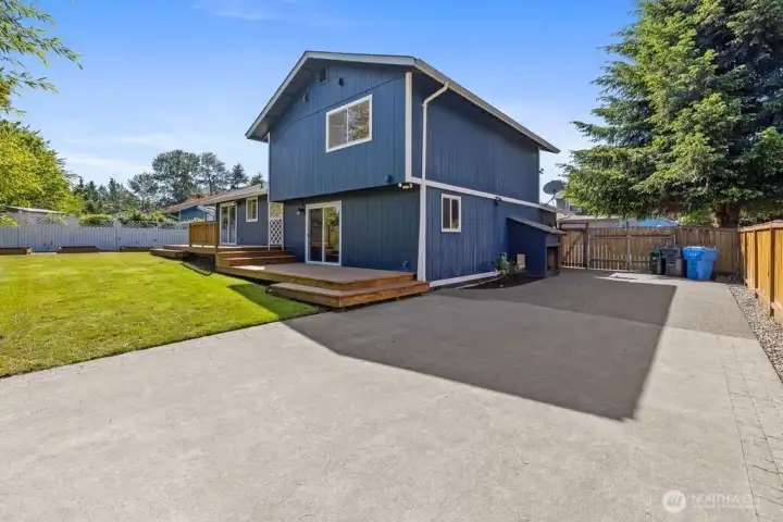Over a quarter acre of possibilities! Over a quarter acre of possibilities!
