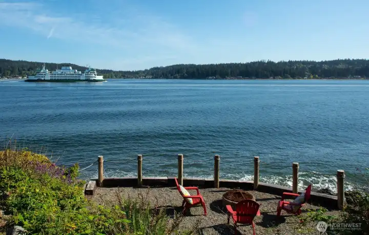 Imagine spending Summers here! Fire Pit seating area to take in the passing Marine traffic on Watauga Beach.