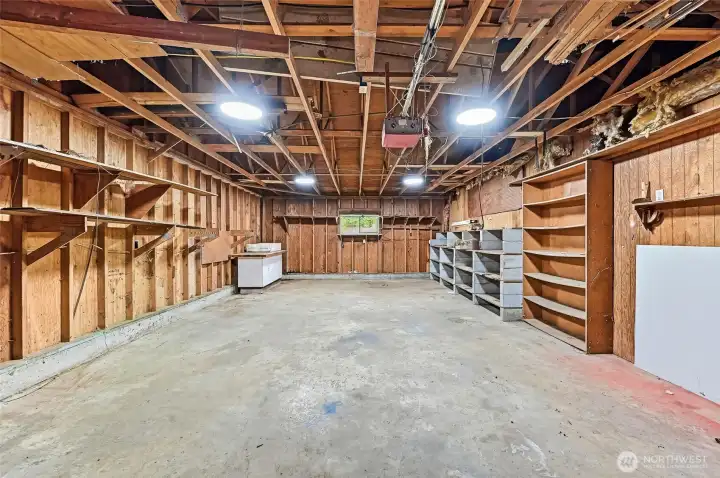 Attached Garage