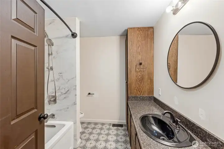 Main Bathroom